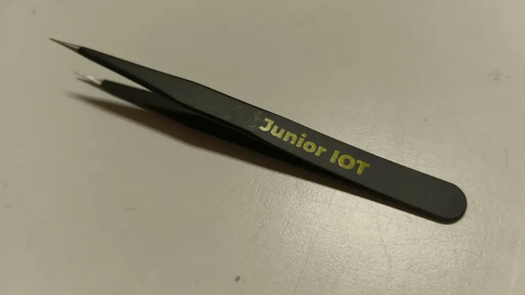 Punt pincet zwart Junior IOT